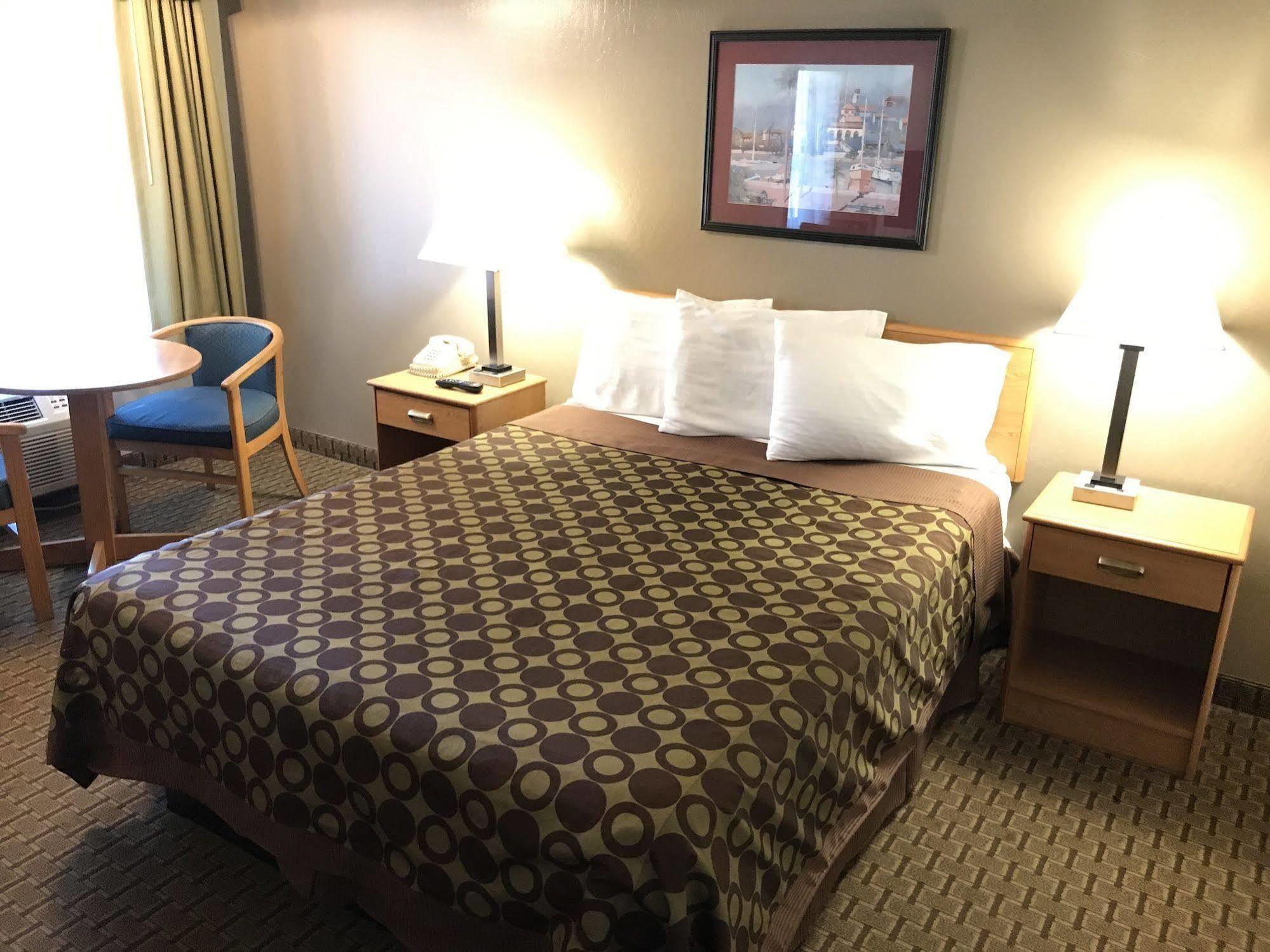 Fireside Inn มอร์โรเบย์ ภายนอก รูปภาพ